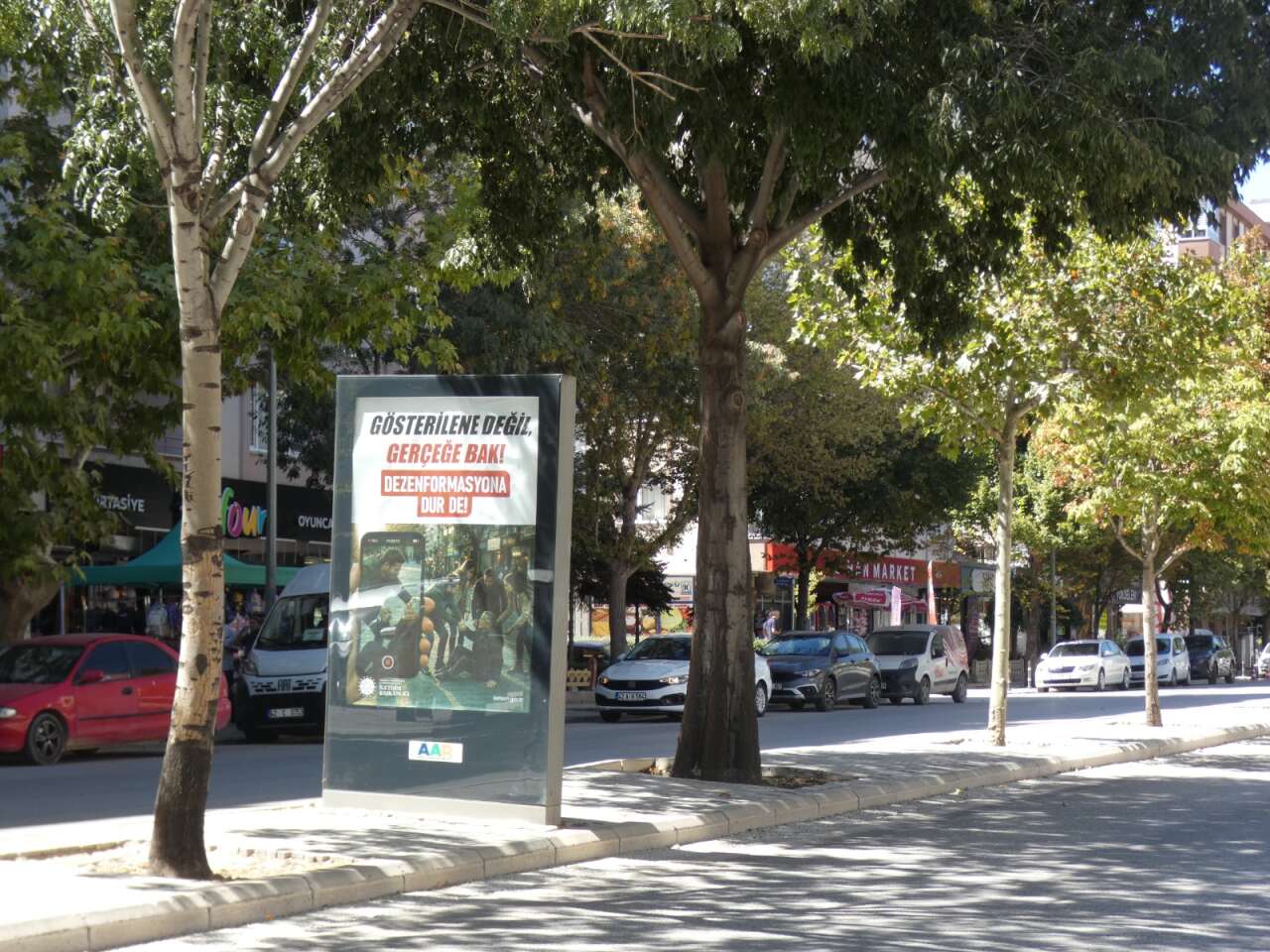 Konya’da caddeler çağımızın büyük sorununa dikkat çeken mesajlarla donatıldı 9